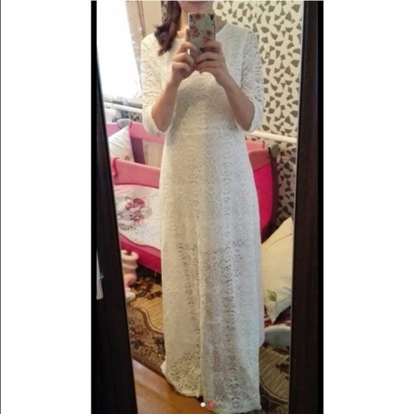 Beautiful white dress - Picture 3 of 4