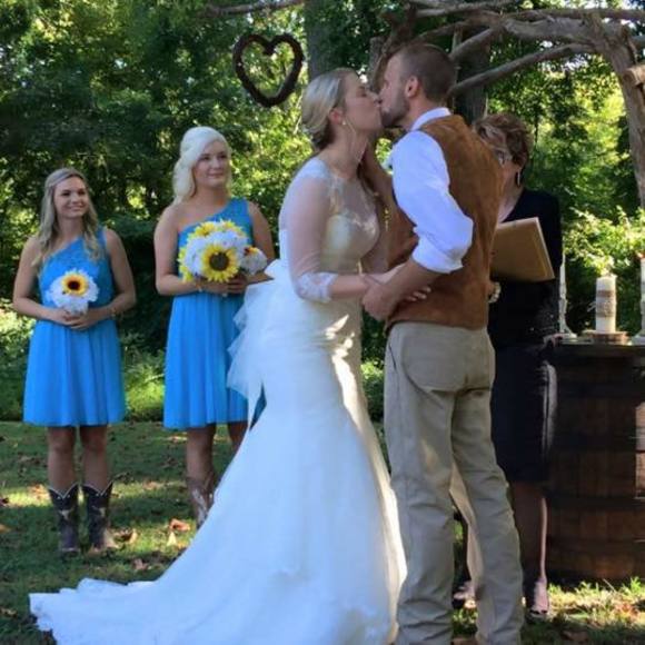 Meet your Posher, Alyson