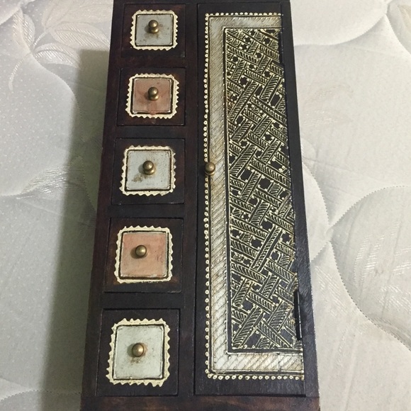 Handcrafted jewelry holder