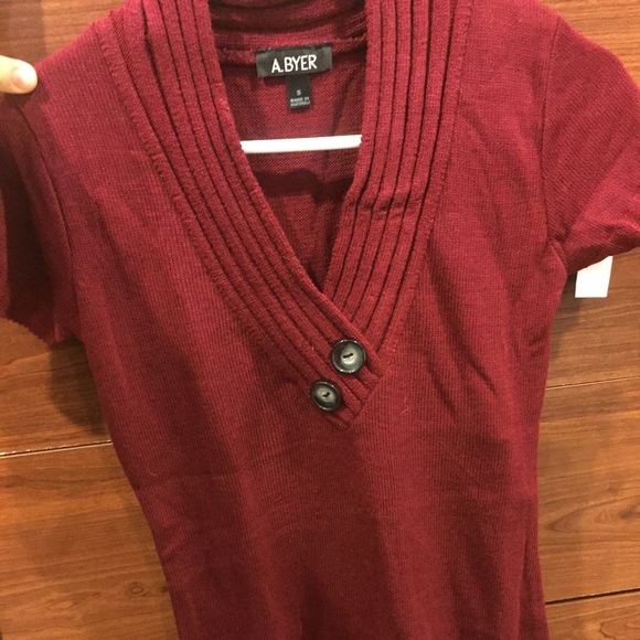 Red short sleeve sweater