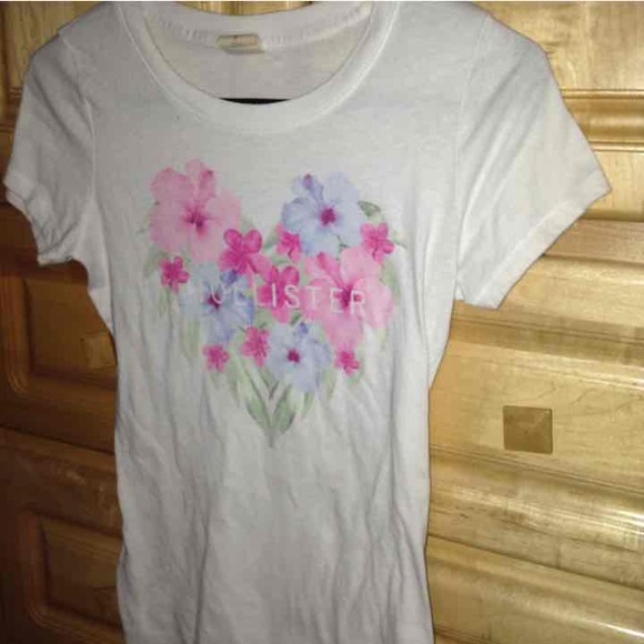 small hollister shirt