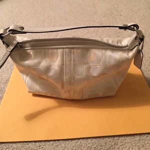 Off white coach bag!!!!