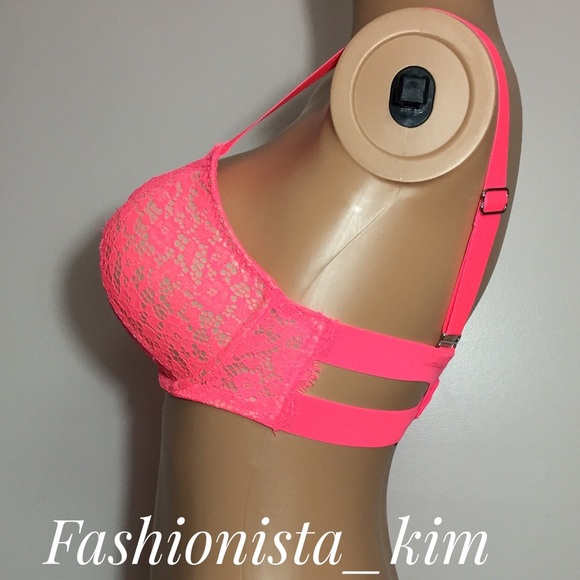 🚫sold🚫 Victoria's Secret very sexy push-up bra - Picture 2 of 3