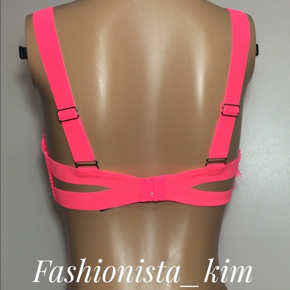 🚫sold🚫 Victoria's Secret very sexy push-up bra - Picture 3 of 3