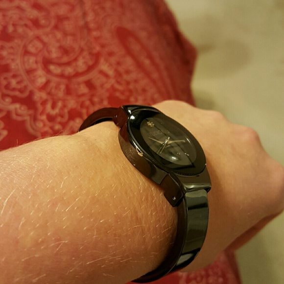 Watch - Picture 3 of 3