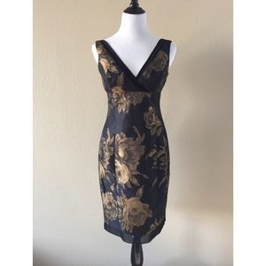 Reduced Jones New York black/gold statement dress.
