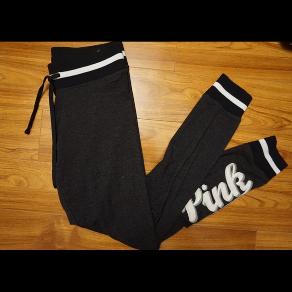 PINK Victoria's Secret Pants - nwot vs pink campus legging