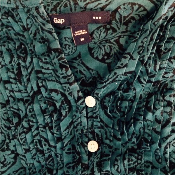 Gap blue bottom down