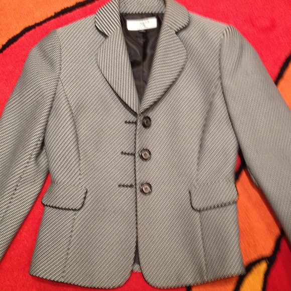 Beautiful antique style feminine blazer/ jacket