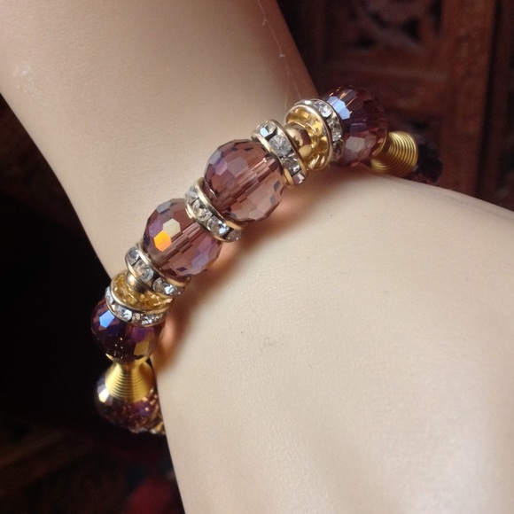 Beautiful beaded bracelet - Picture 2 of 4