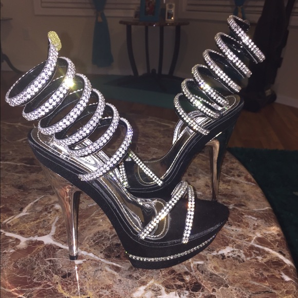 Wrap around bling heels!👌🏼 New!