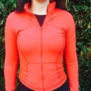 Lightweight Lycra long sleeve Lululemon top