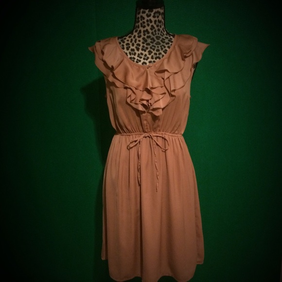 H&M Dresses & Skirts - Silky Ruffle Dress