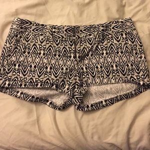 Black and white American Eagle Shorts