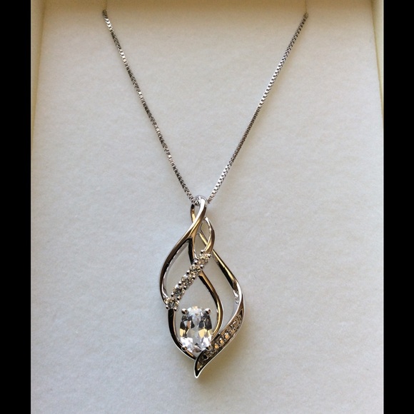 🎉SOLD🎉 -White Sapphire Necklace - Picture 2 of 4