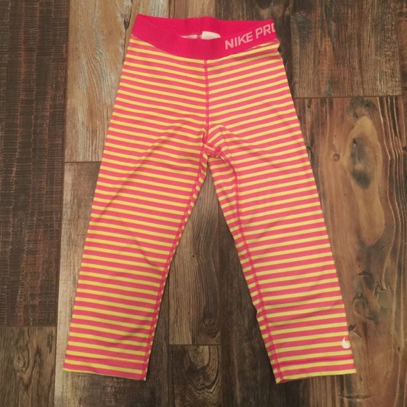 Nike Dri Fit crop tights