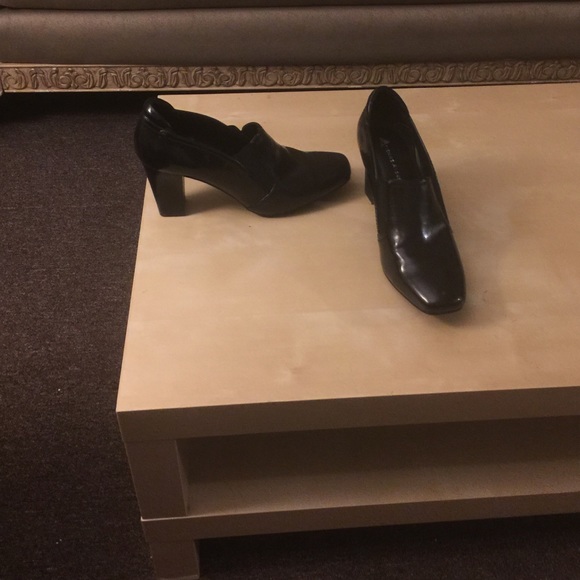 Etienne Aigner size 10