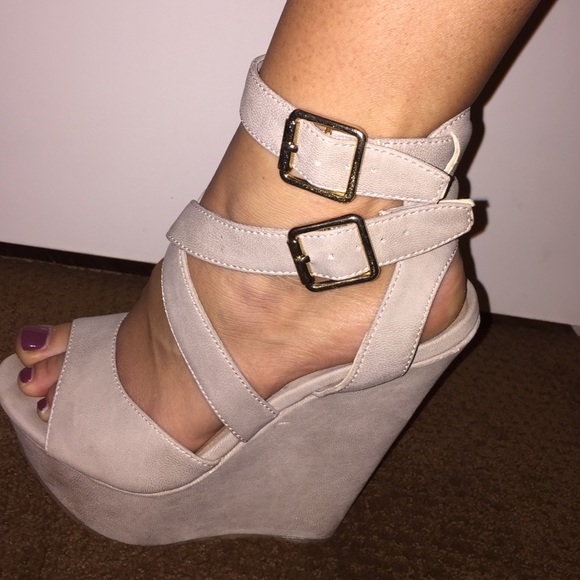 Steve Madden wedges