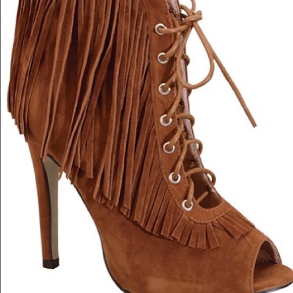 Fringe it up booties!
