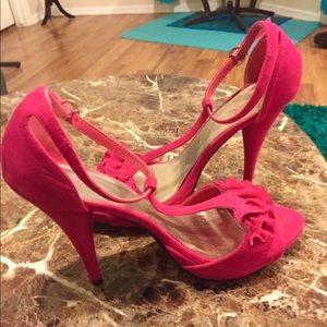 Fuchsia pink heels!
