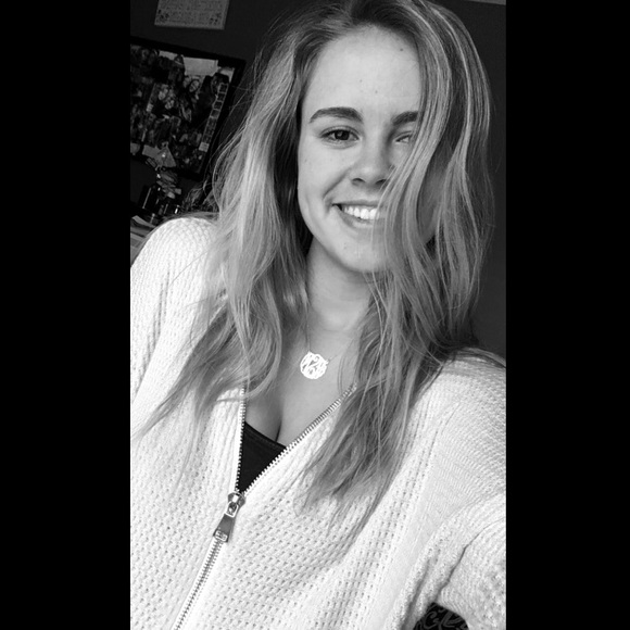 Meet your Posher, Annie