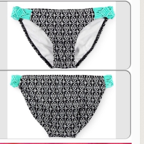 (S)Black/White/Mint Green Bikini Bottoms - Picture 2 of 8