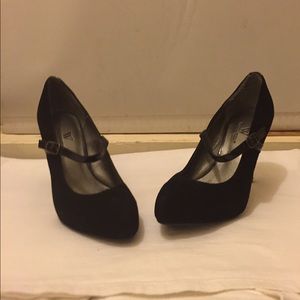 Worthingrown black suede black heels