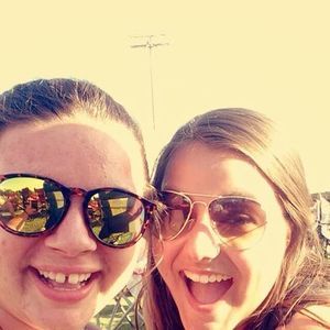 Meet your Posher, Carissa