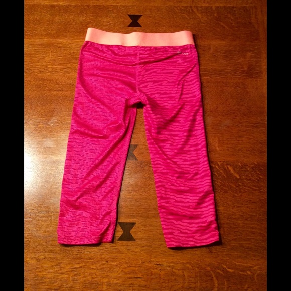 🌺Girls Nike pro cropped running tights!🌺 - Picture 2 of 4