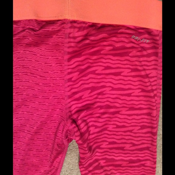 🌺Girls Nike pro cropped running tights!🌺 - Picture 3 of 4