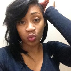 Meet your Posher, Ronika