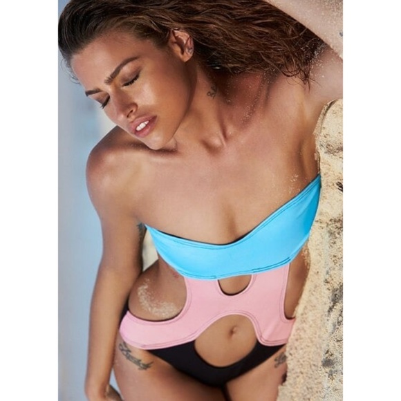 *SOLD ON TRADESY* 🆕 Beach Riot Pam Pam Bikini - Picture 2 of 2