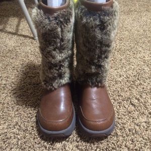 🚫SOLD🚫NWOB UGG MARIEN BOOTS