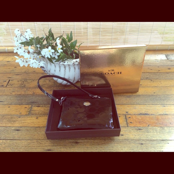 Coach wristlets wallet