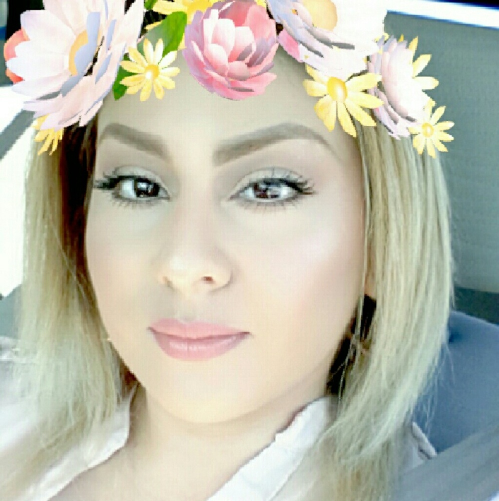 Meet your Posher, Raquel