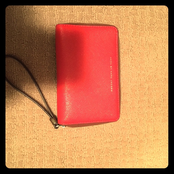 Marc Jacobs wristlet