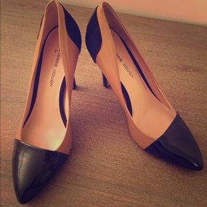 Tan and Black Sole Society Pointed Toe Pumps