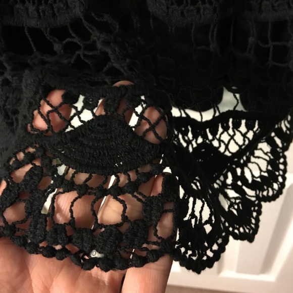 NWT Crochet top - Picture 3 of 3