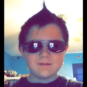 Meet your Posher, Brady