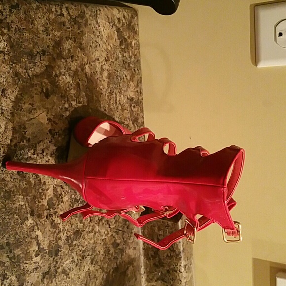 Red Shoes - Picture 4 of 4