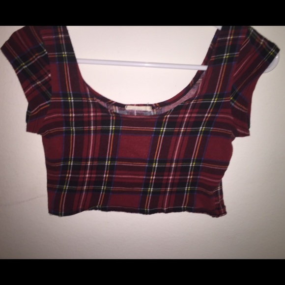 crop top (PRICE DROP)