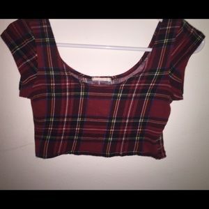 crop top (PRICE DROP)