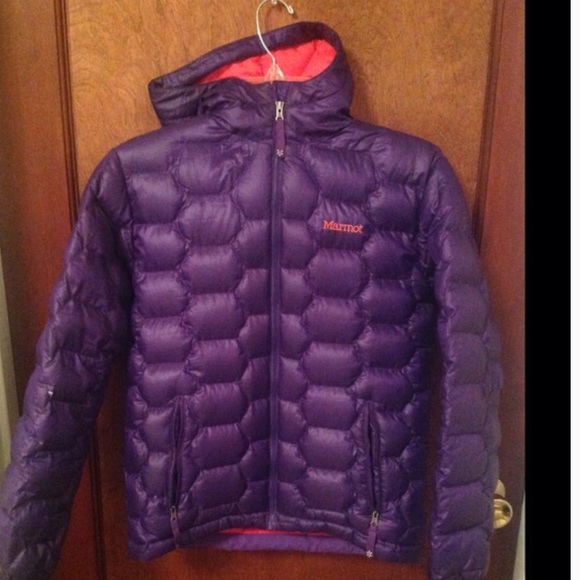 Marmot puff jacket MAKE AN OFFER!