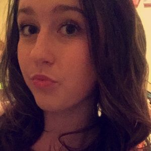 Meet your Posher, Madison