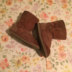 Classic Short Tan Uggs