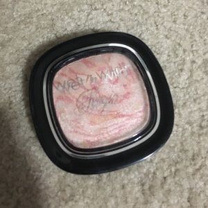 Highlighter & bronzing - reserved