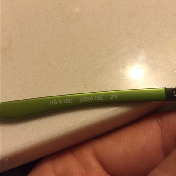 Ray Ban light-force sunglasses - Picture 2 of 3