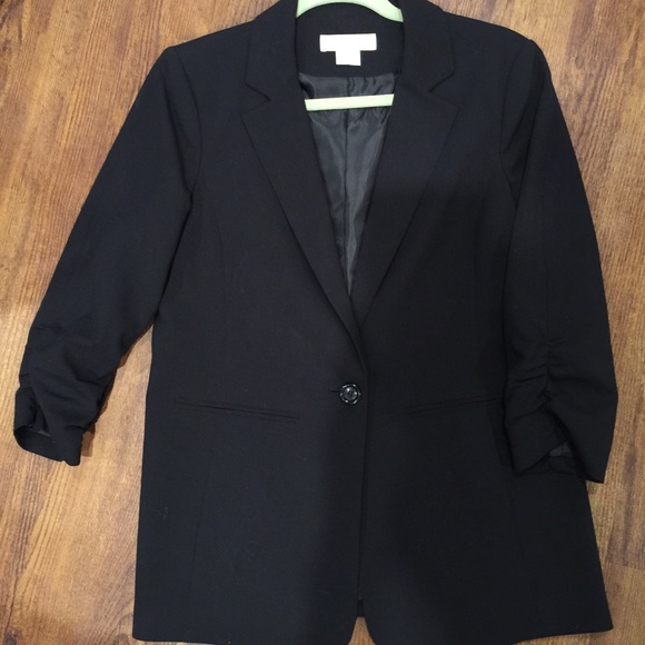 Michael Kors 3/4 sleeve blazer with ruched sleeves