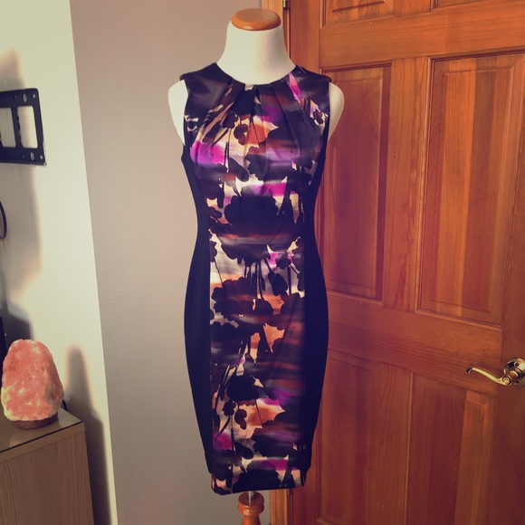 London Times Dresses & Skirts - London Times Sheath Dress
