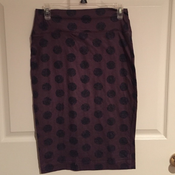 stretchy pencil skirt.